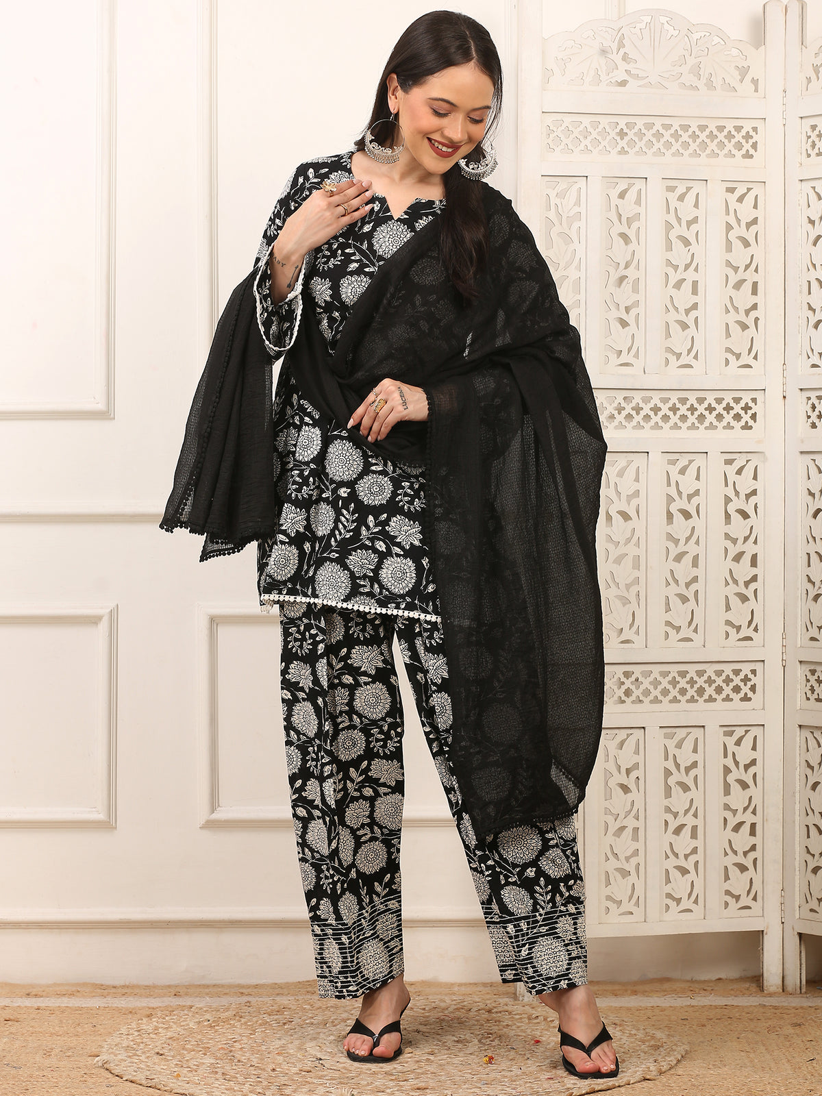 Shama Black Handblock Farshi Set