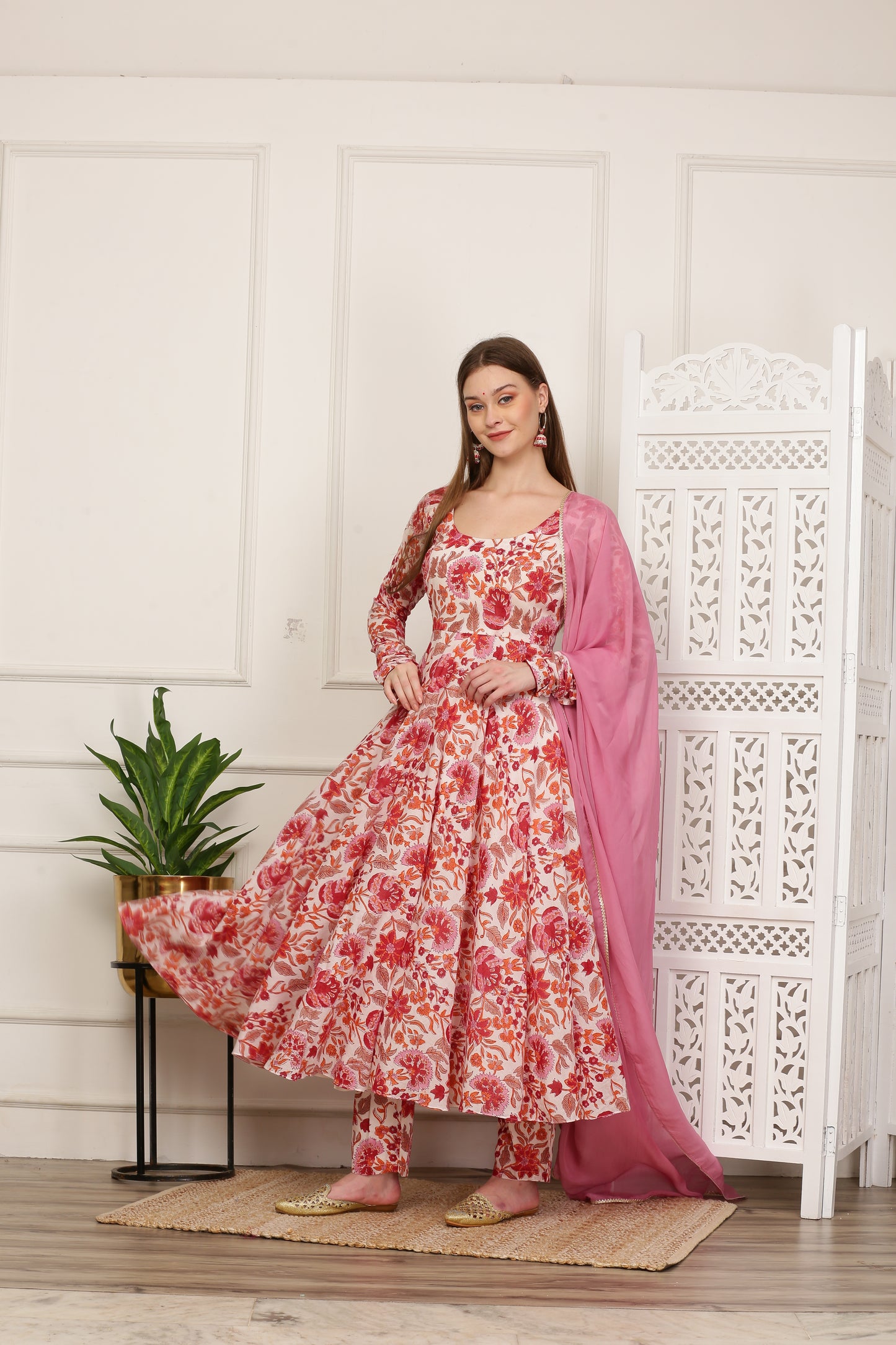 Aisha White Handblock Anarkali Set