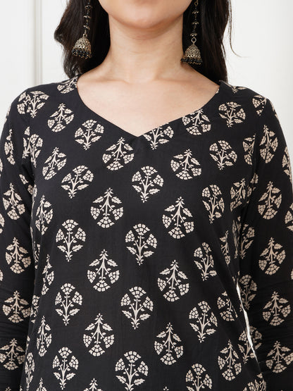 Kissa Black Handblock Short Kurti