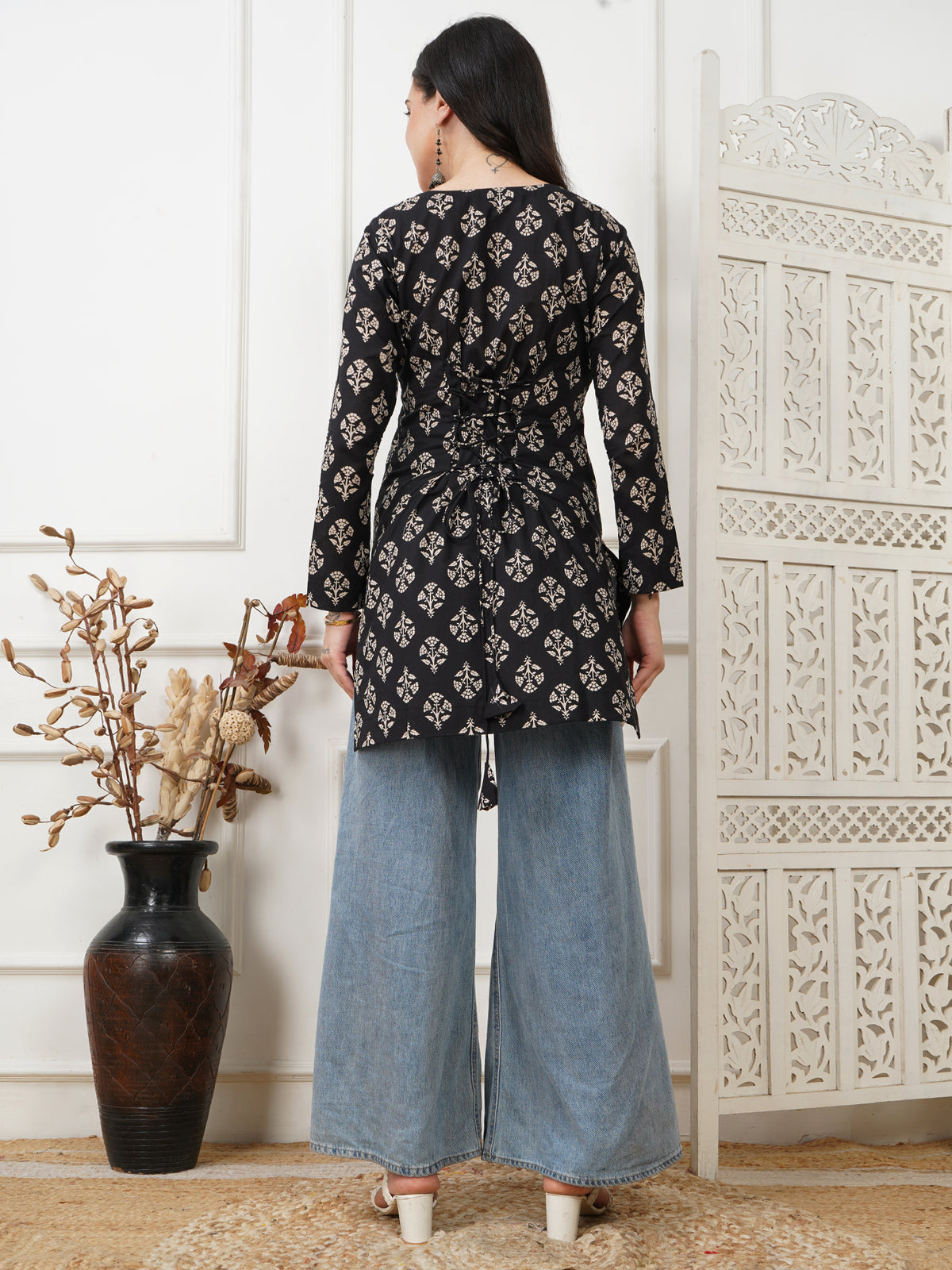 Kissa Black Handblock Short Kurti