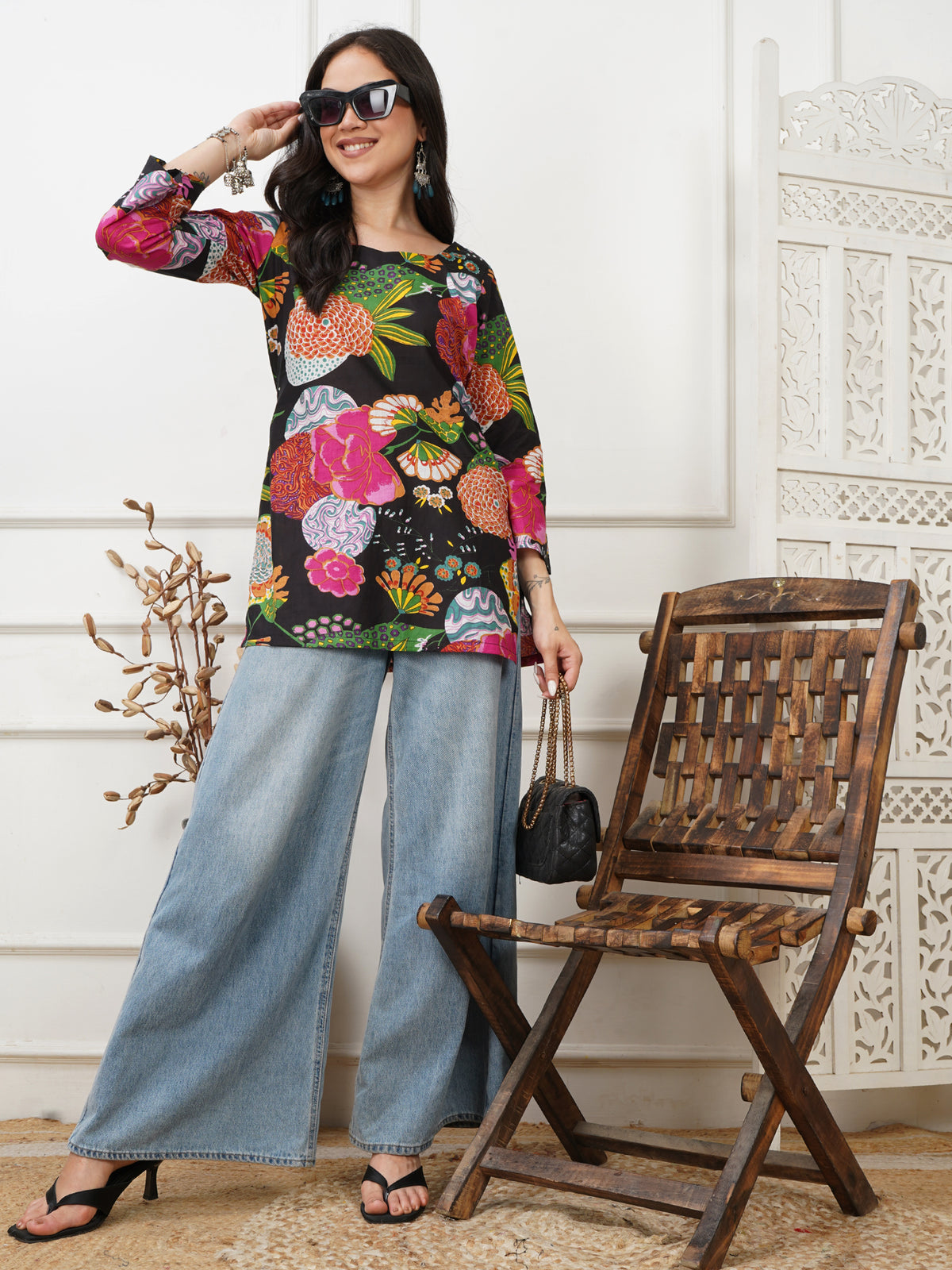 Lina Screen Printed Black Cotton Short Kurti